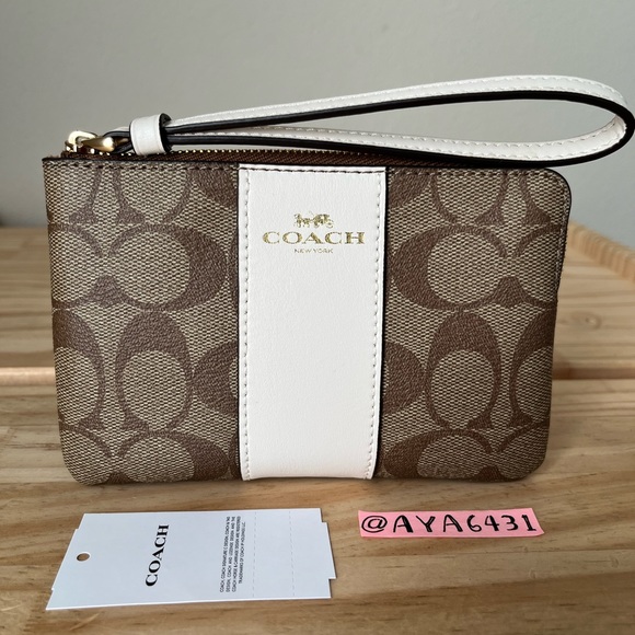 Coach wristlet🎈🎈 - Picture 1 of 6